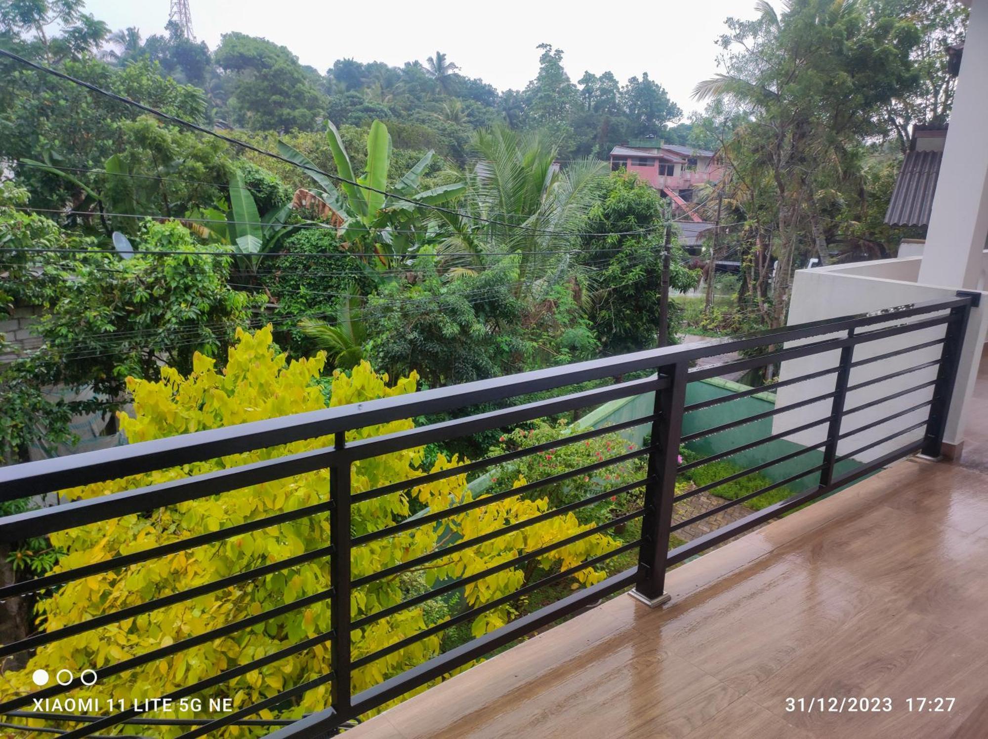 Villa Tanzanite Hikkaduwa Exterior photo