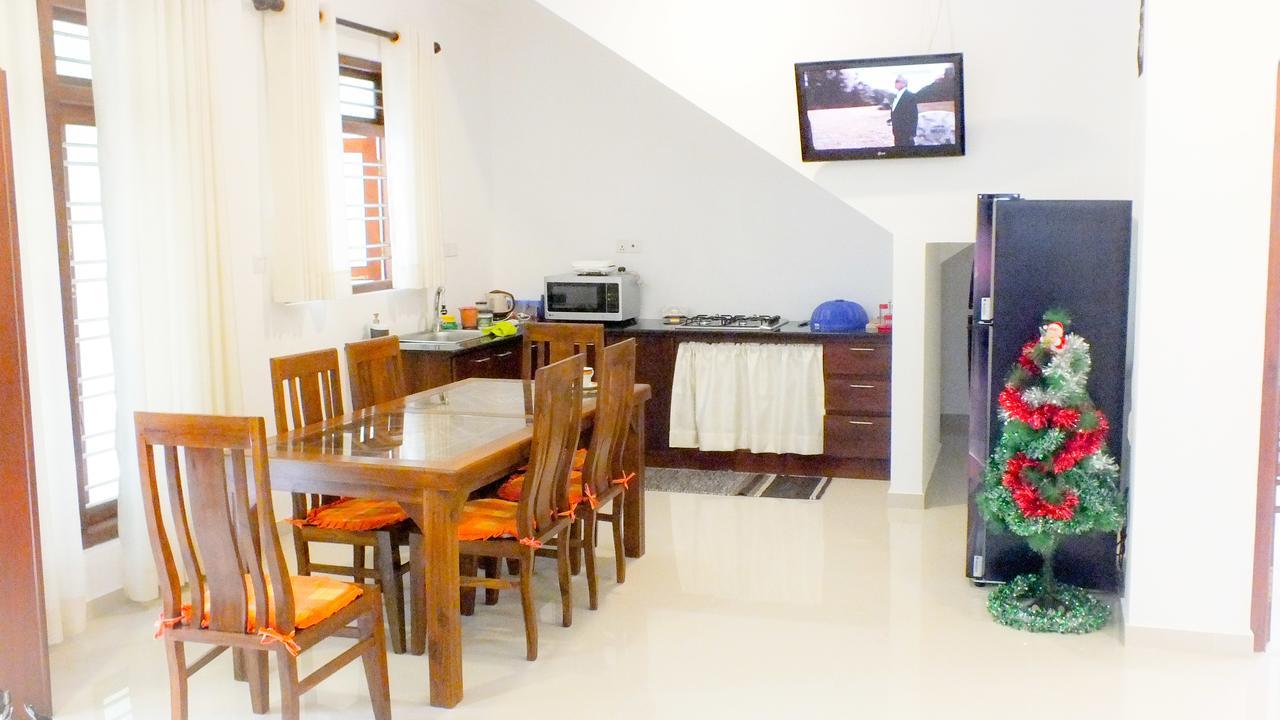 Villa Tanzanite Hikkaduwa Exterior photo